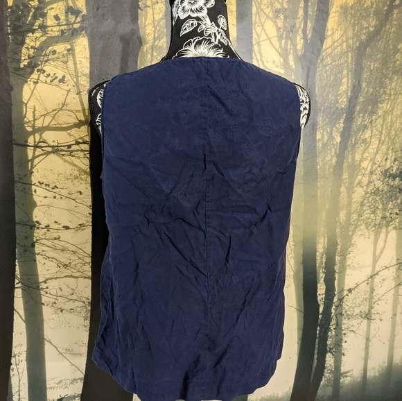 GAP Embroidered Sleeveless Blouse - Picture 3 of 4